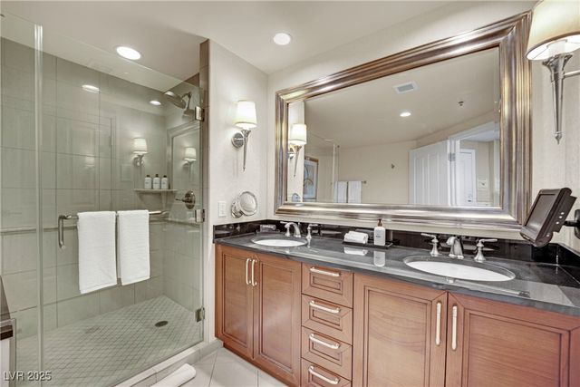 145 East Harmon Avenue 2209, Las Vegas, NV 89109