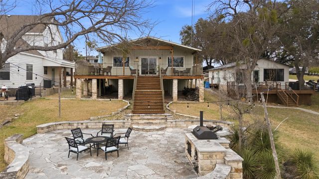 833 Sandy Mountain DR, Llano, TX 78643