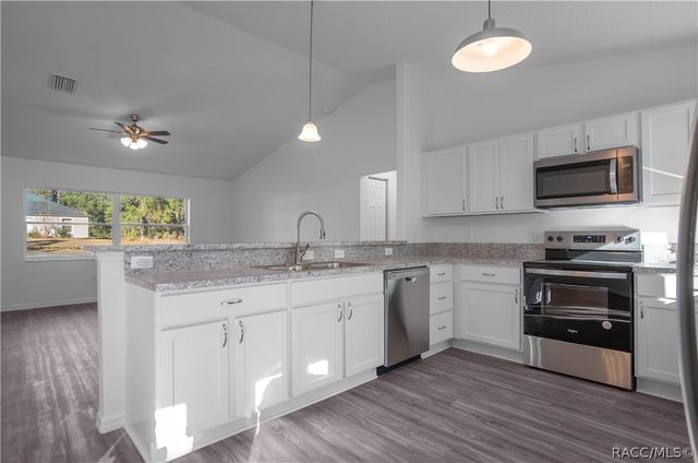 8530 N Gilovu Drive, Citrus Springs, FL 34433