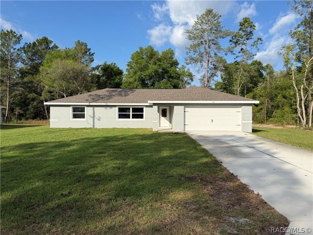 8530 N Gilovu Drive, Citrus Springs, FL 34433