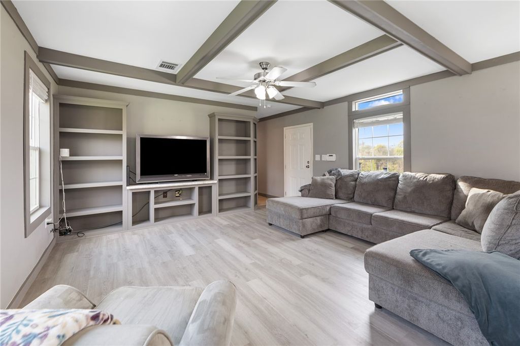319 Berry Creek Drive, Caldwell, TX 77836 — photo 5