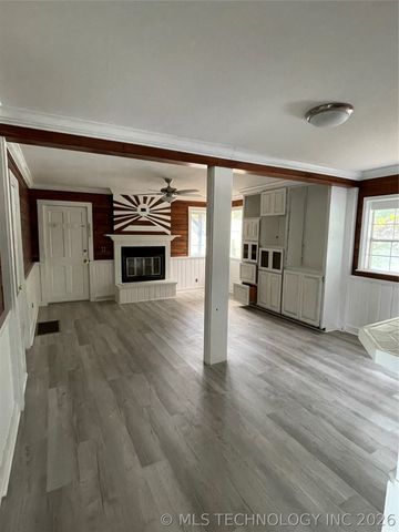 1347 S Florence Avenue, Tulsa, OK 74104