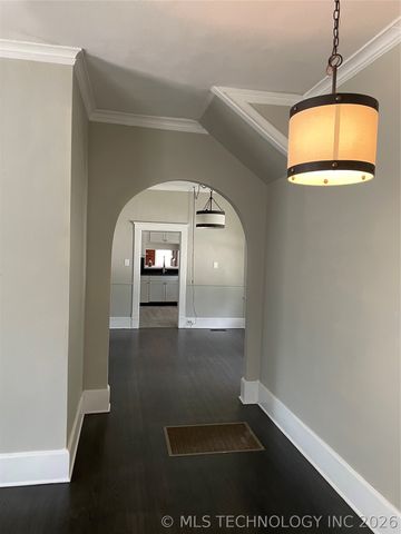 1347 S Florence Avenue, Tulsa, OK 74104
