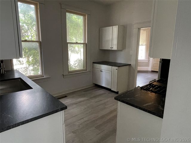 1347 S Florence Avenue, Tulsa, OK 74104