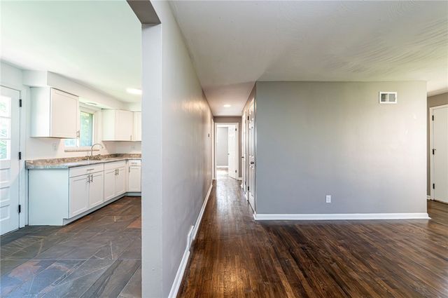 63 Chestnut St, Harrison Twp, PA 15065