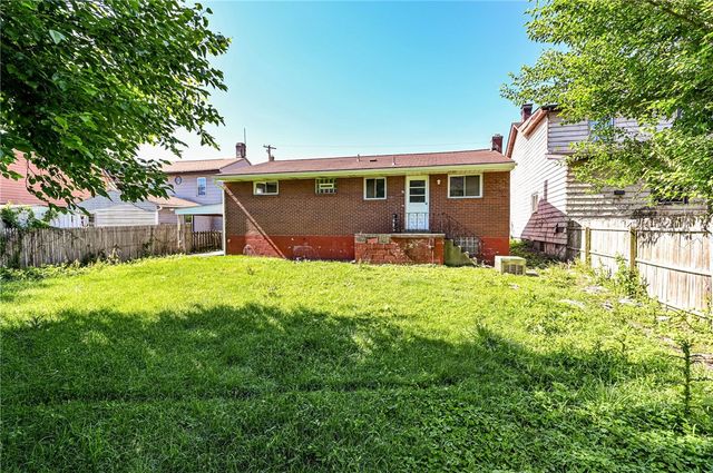 63 Chestnut St, Harrison Twp, PA 15065