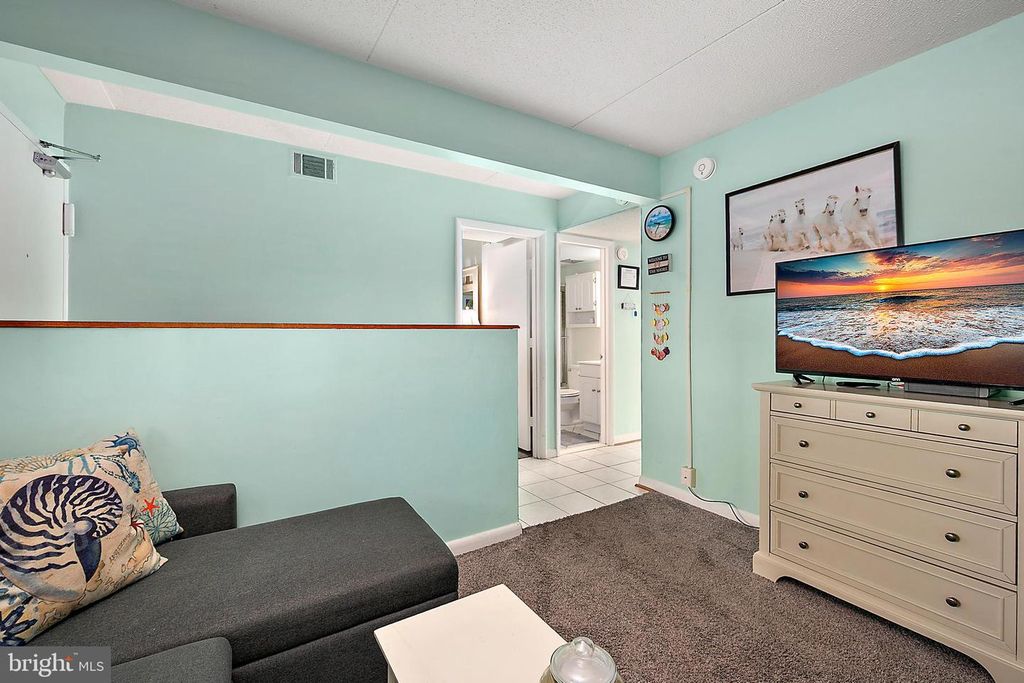 Image 15 of property listing at 11500 COASTAL HWY #1119, Ocean City, MD 21842