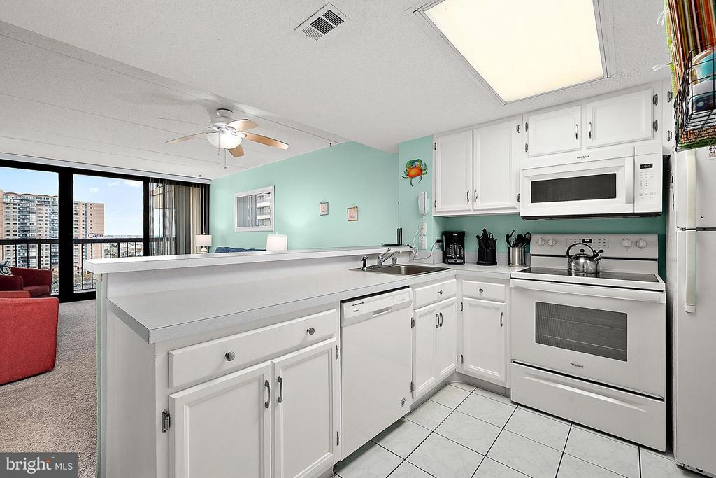Image 29 of property listing at 11500 COASTAL HWY #1119, Ocean City, MD 21842