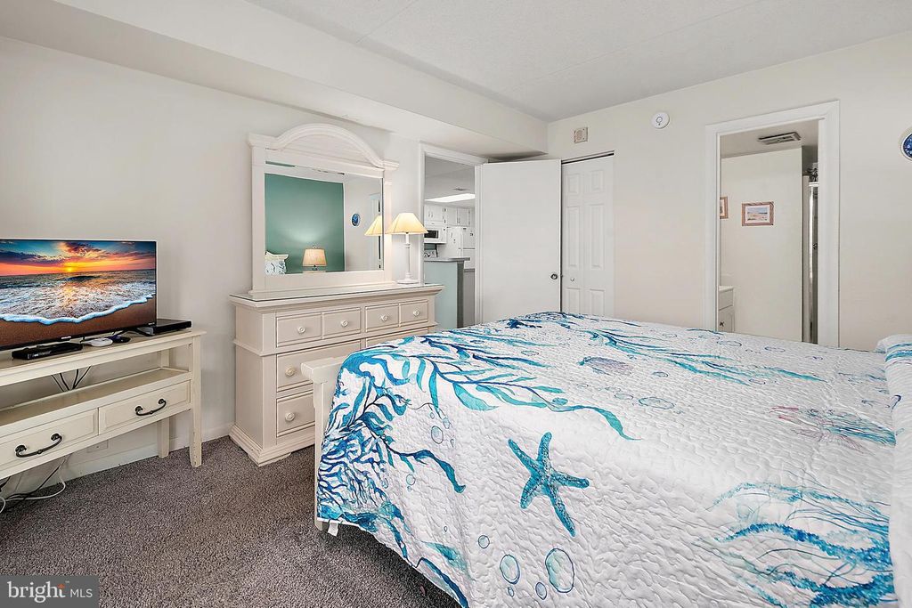 Image 33 of property listing at 11500 COASTAL HWY #1119, Ocean City, MD 21842