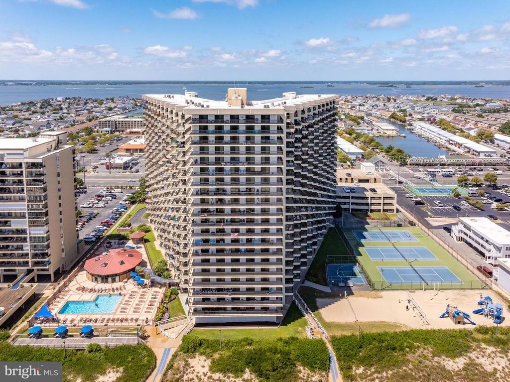 Image 4 of property listing at 11500 COASTAL HWY #1119, Ocean City, MD 21842