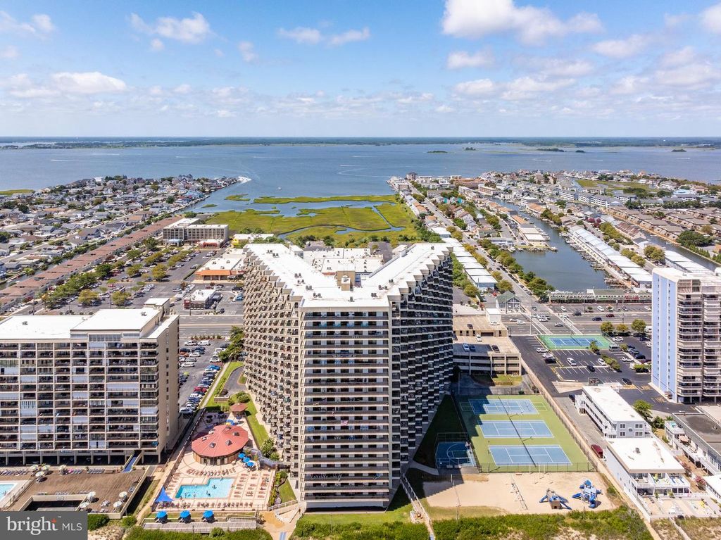 Image 7 of property listing at 11500 COASTAL HWY #1119, Ocean City, MD 21842
