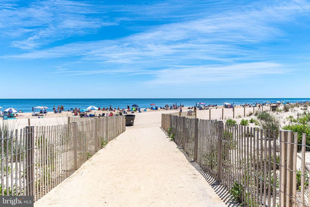 Image 71 of property listing at 11500 COASTAL HWY #1119, Ocean City, MD 21842