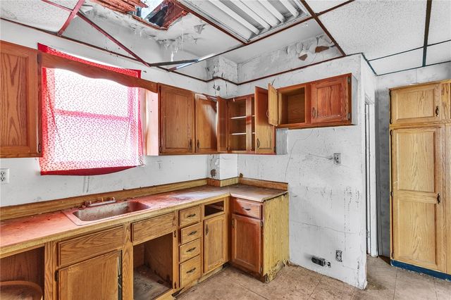 1741 Laketon Rd, Wilkinsburg, PA 15221