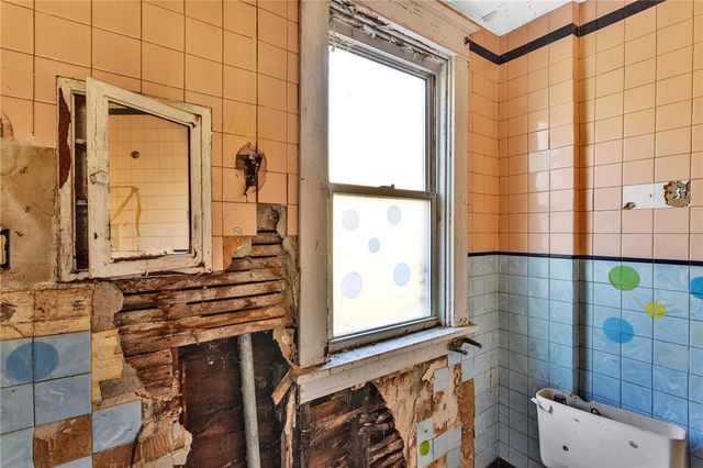 1741 Laketon Rd, Wilkinsburg, PA 15221