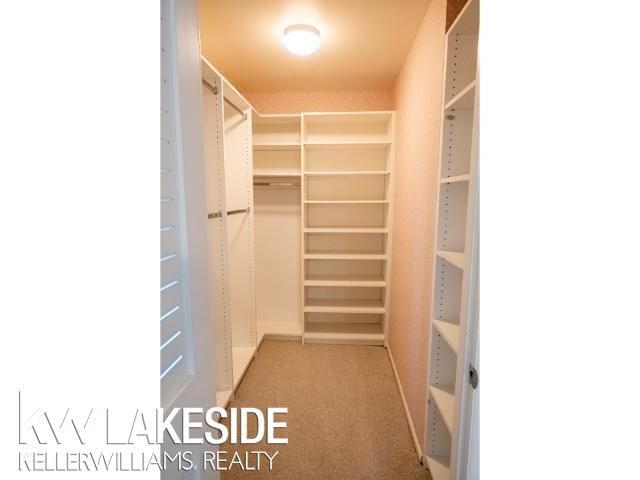 104 Riviera Drive, St Clair Shores, MI 48080