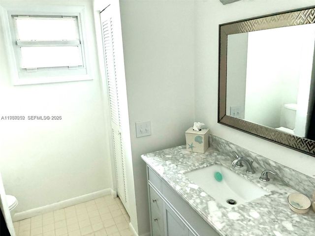 4541 SW 28th Terrace, Dania Beach, FL 33312