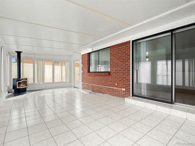 418 S Wheeling Way, Aurora, CO 80012