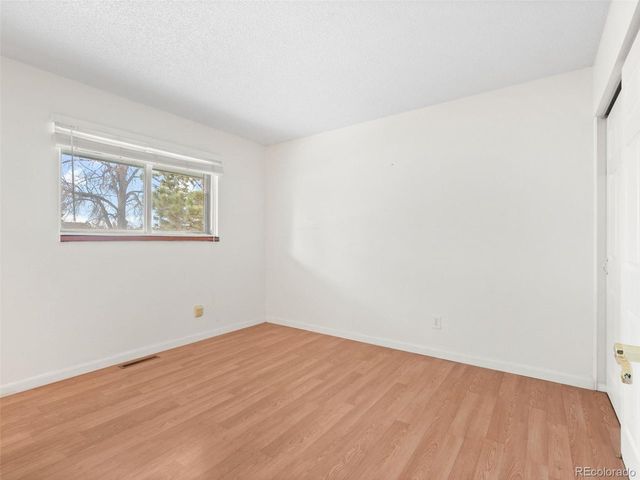 418 S Wheeling Way, Aurora, CO 80012