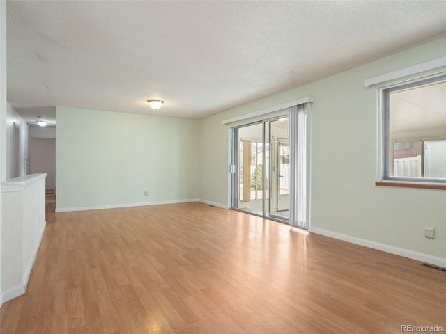 418 S Wheeling Way, Aurora, CO 80012