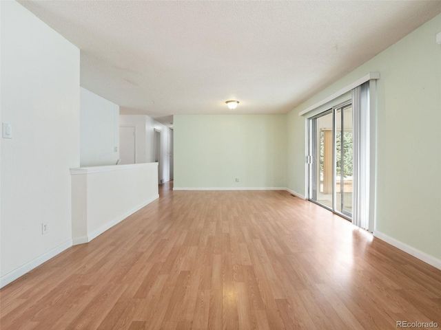 418 S Wheeling Way, Aurora, CO 80012