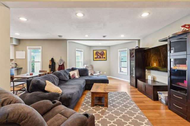 3023 Dupont Avenue S 2, Minneapolis, MN 55408
