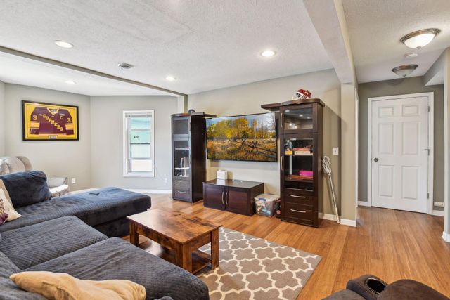 3023 Dupont Avenue S 2, Minneapolis, MN 55408