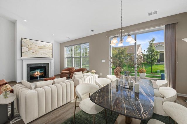 321 Bowing WAY, Lake Geneva, WI 53147
