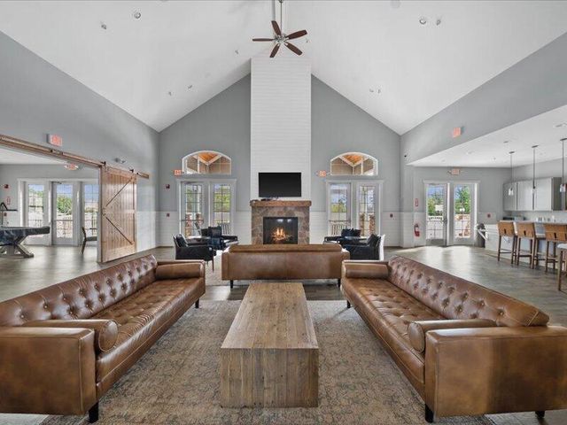 321 Bowing WAY, Lake Geneva, WI 53147