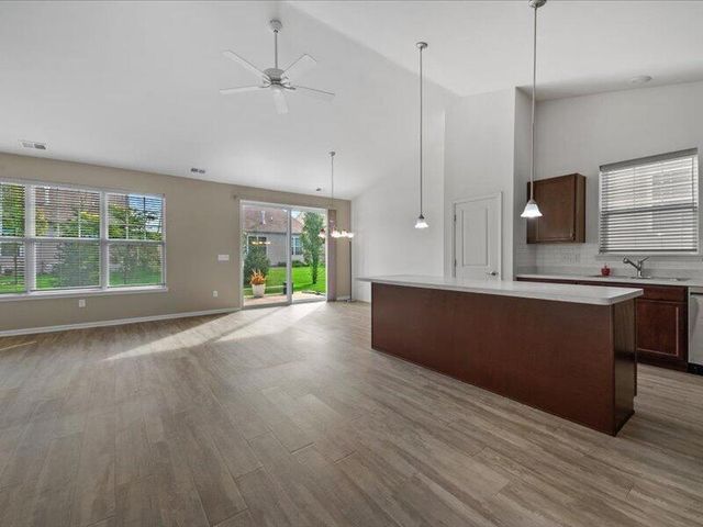 321 Bowing WAY, Lake Geneva, WI 53147