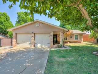 625 Hawthorne Place, Edmond, OK 73003