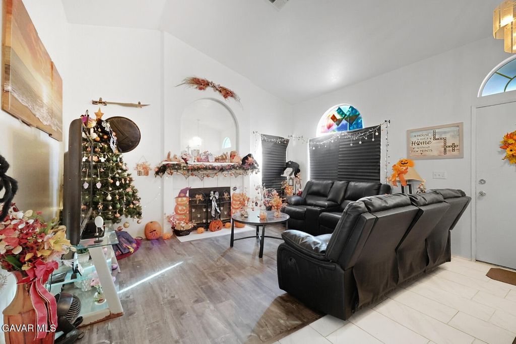 42918 Fanchon Ave Avenue, Lancaster, CA 93536