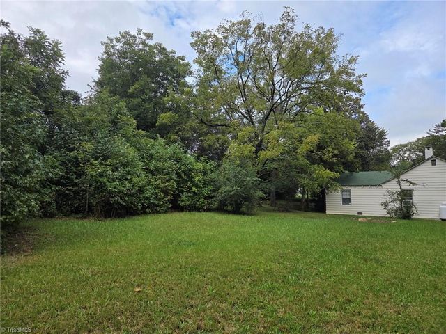 2601 Pershing Street, Greensboro, NC 27405