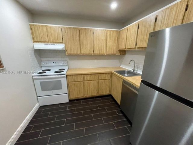 8103 Camino Real C-108, Miami, FL 33143