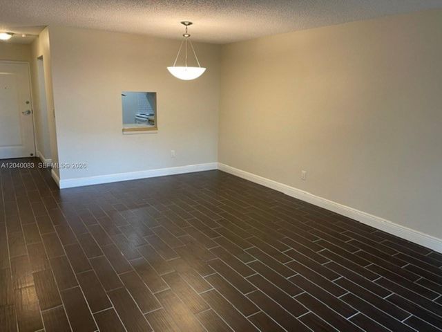 8103 Camino Real C-108, Miami, FL 33143