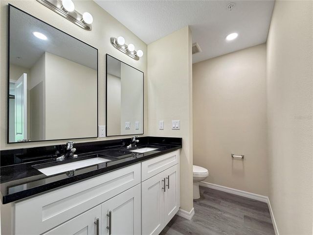 4345 CAMBIO GARDENS COURT, Tampa, FL 33610