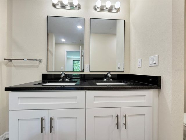 4345 CAMBIO GARDENS COURT, Tampa, FL 33610