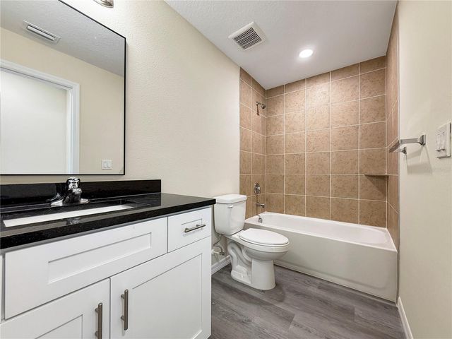 4345 CAMBIO GARDENS COURT, Tampa, FL 33610