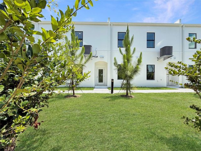 4345 CAMBIO GARDENS COURT, Tampa, FL 33610