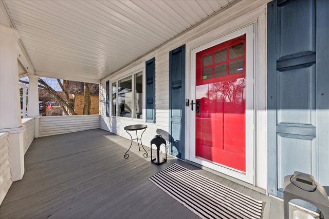 275 W North Avenue, Elmhurst, IL 60126