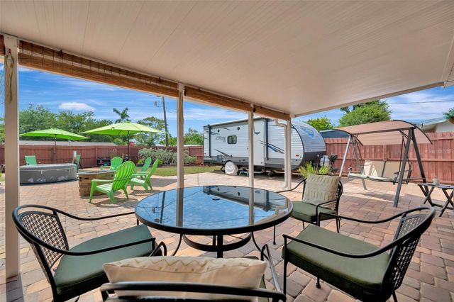 130 59TH STREET W, Bradenton, FL 34209