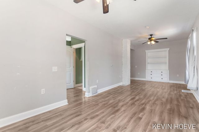 408 Van Raalte Avenue, Holland, MI 49423
