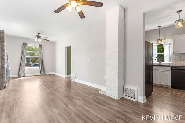 408 Van Raalte Avenue, Holland, MI 49423