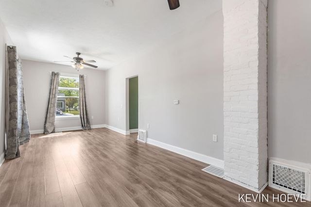408 Van Raalte Avenue, Holland, MI 49423