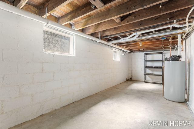 408 Van Raalte Avenue, Holland, MI 49423