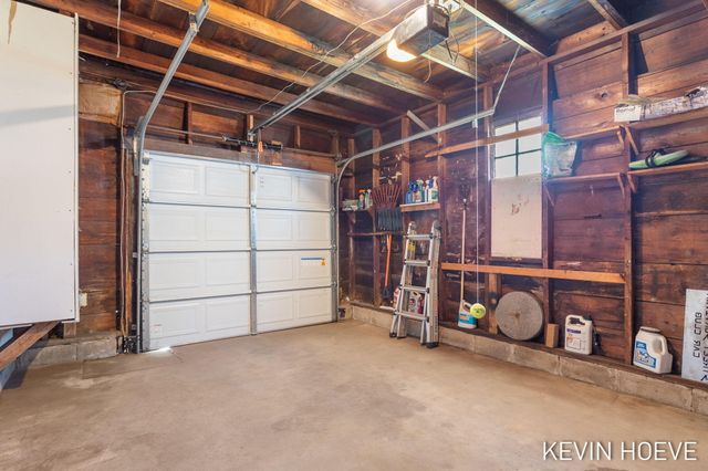 408 Van Raalte Avenue, Holland, MI 49423