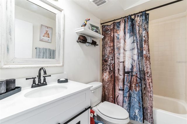 4658 RINGWOOD MEADOW 41, Sarasota, FL 34235