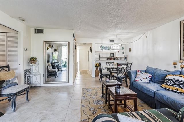 4658 RINGWOOD MEADOW 41, Sarasota, FL 34235