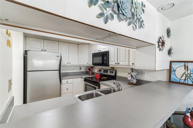 4658 RINGWOOD MEADOW 41, Sarasota, FL 34235