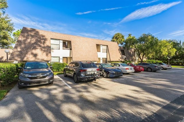 4658 RINGWOOD MEADOW 41, Sarasota, FL 34235