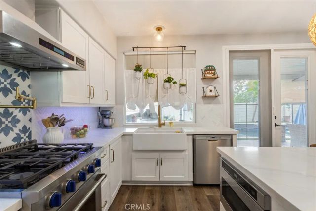 43043 Camino Caruna, Temecula, CA 92592